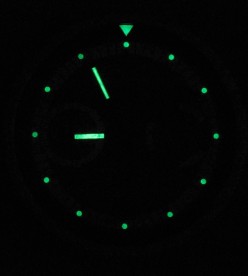 Unlike most wall clocks, this one is even readable in the dark.