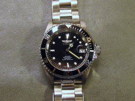 The Invicta's bezel knurling is not quite as fine as the Tudor's.