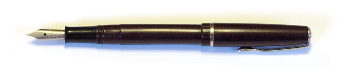 Bankers pen with Fine Stainless Steel Nib, from about 1960.