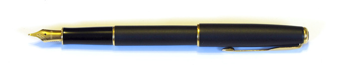 Parker Sonnet with a gold plated Stainless Steel Medium Nib (1997).