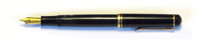 Pelikan M200 with a Gold Plated Stainless Steel Fine Nib, from about 1990.