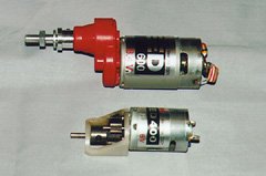 A Speed 600 motor with 2.5:1 Master Airscrew gearbox (top), and a Speed 400 motor with Modelair-Tech 2.14:1 gearbox.