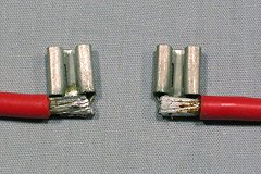 The motor power wires have been soldered to the conenctors at right angles.